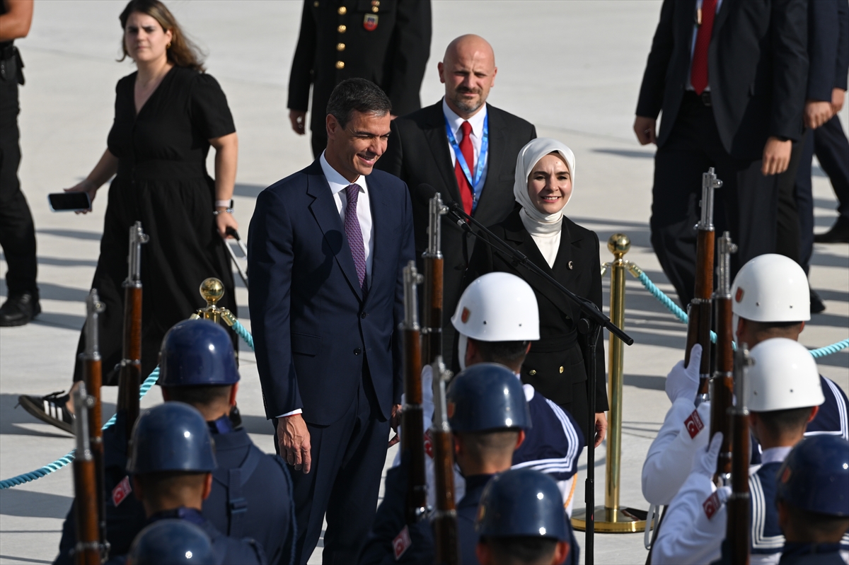 Sanchez: NATO Zirvesi için Ankara'da