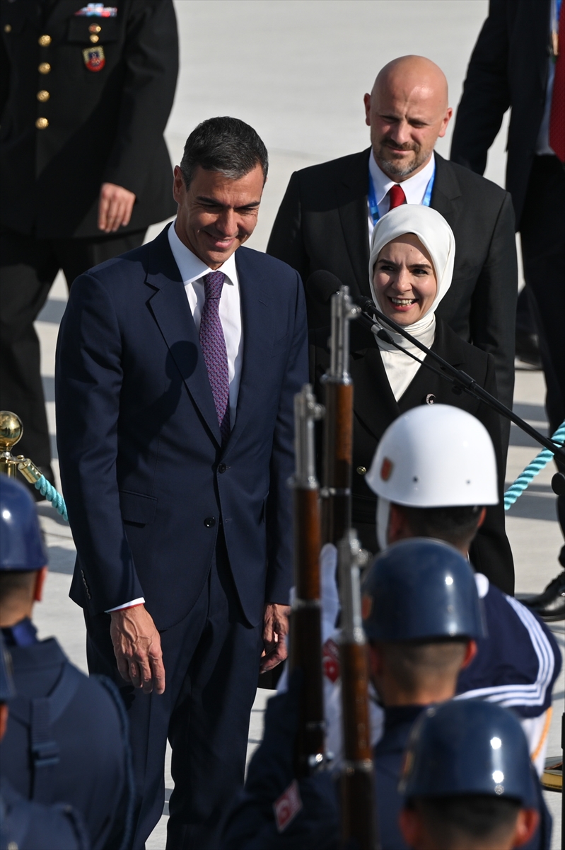 Sanchez: NATO Zirvesi için Ankara'da