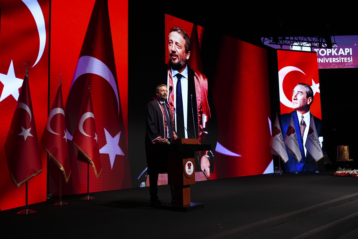TBF Başkanı Hidayet Türkoğlu'na fahri doktora ünvanı verildi