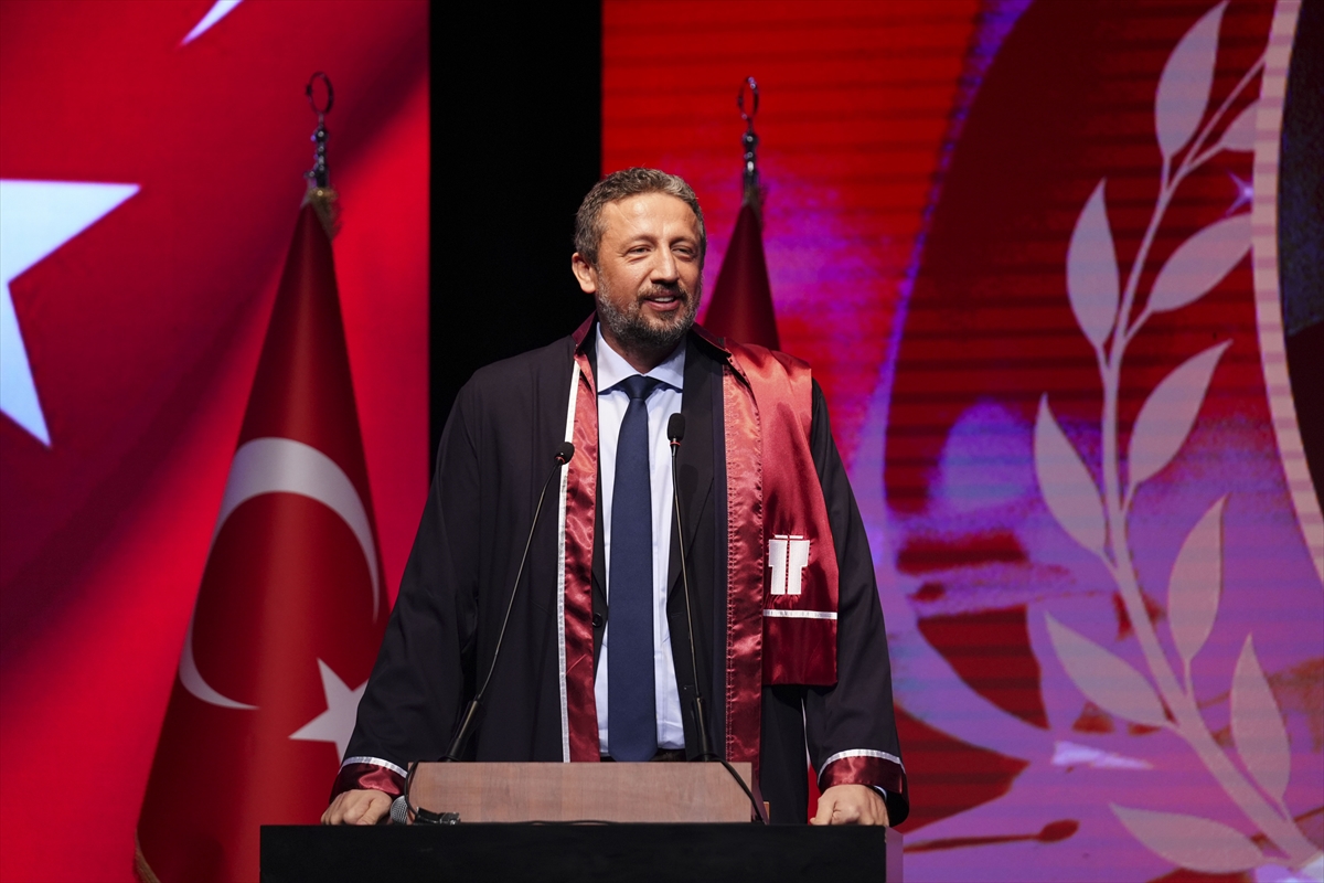 TBF Başkanı Hidayet Türkoğlu'na fahri doktora ünvanı verildi