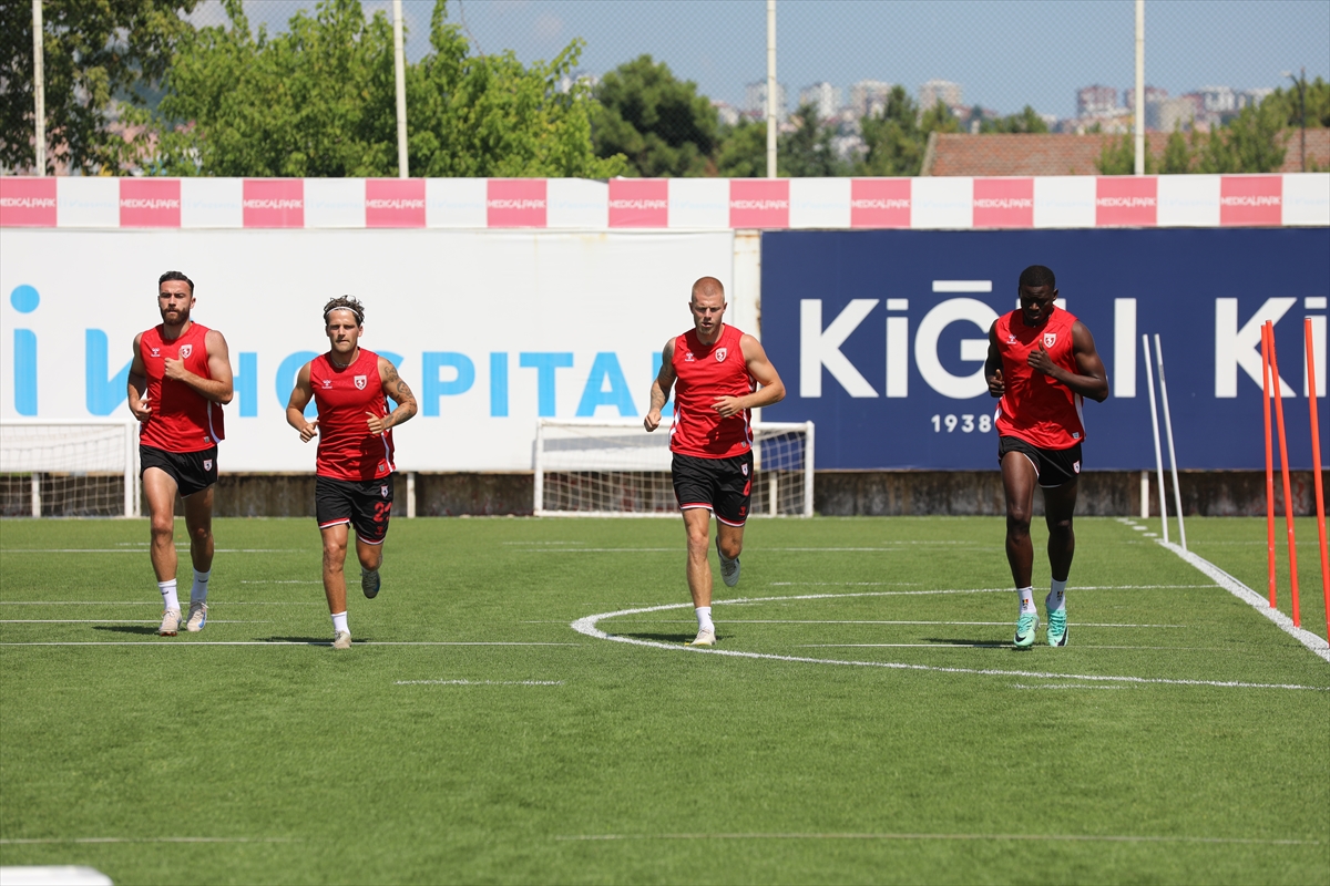 Fuat Çapa: 7-8 oyuncumuza teklif var