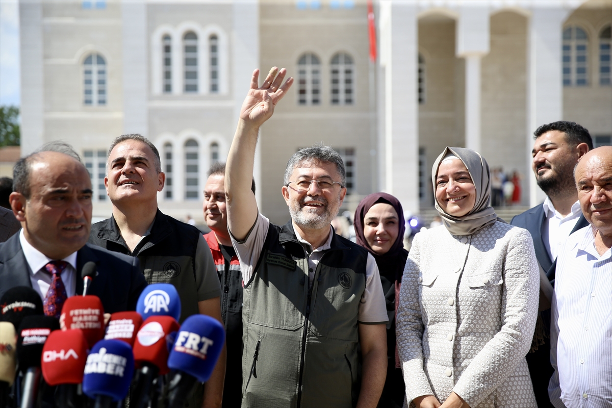 Bakan Yumaklı, Seydikemer Belediyesi ziyaretinde konuştu: