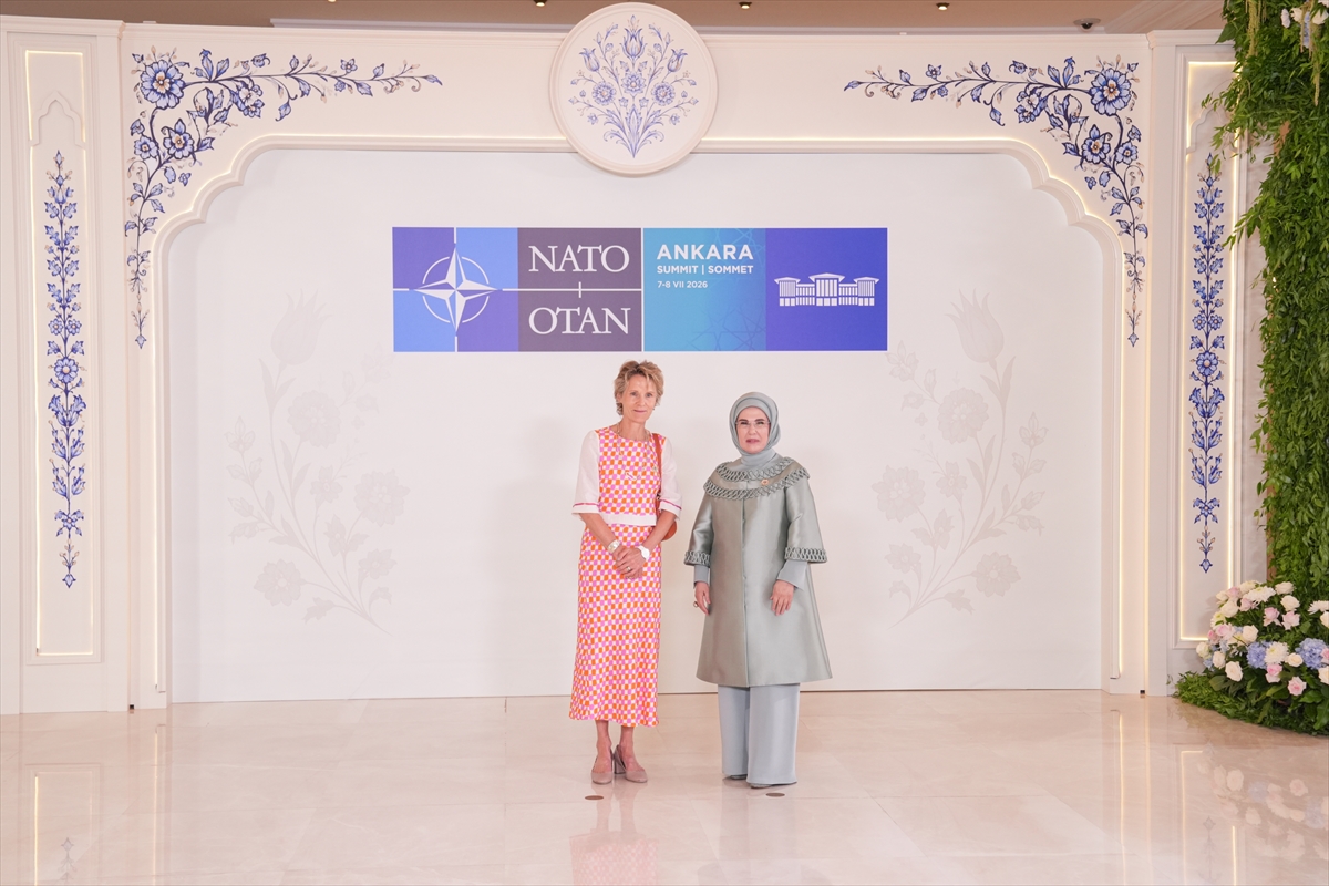 NATO ANKARA ZİRVESİ - Emine Erdoğan, NATO marjında lider eşleriyle Çankaya Köşkü'nde bir araya geldi:
