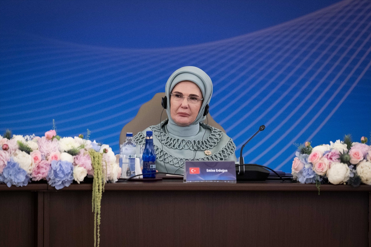 NATO ANKARA ZİRVESİ - Emine Erdoğan, NATO marjında lider eşleriyle Çankaya Köşkü'nde bir araya geldi: