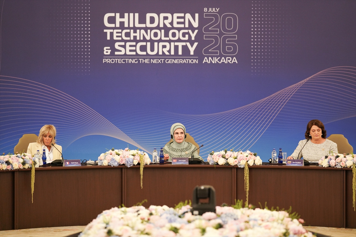 NATO ANKARA ZİRVESİ - Emine Erdoğan, NATO marjında lider eşleriyle Çankaya Köşkü'nde bir araya geldi:
