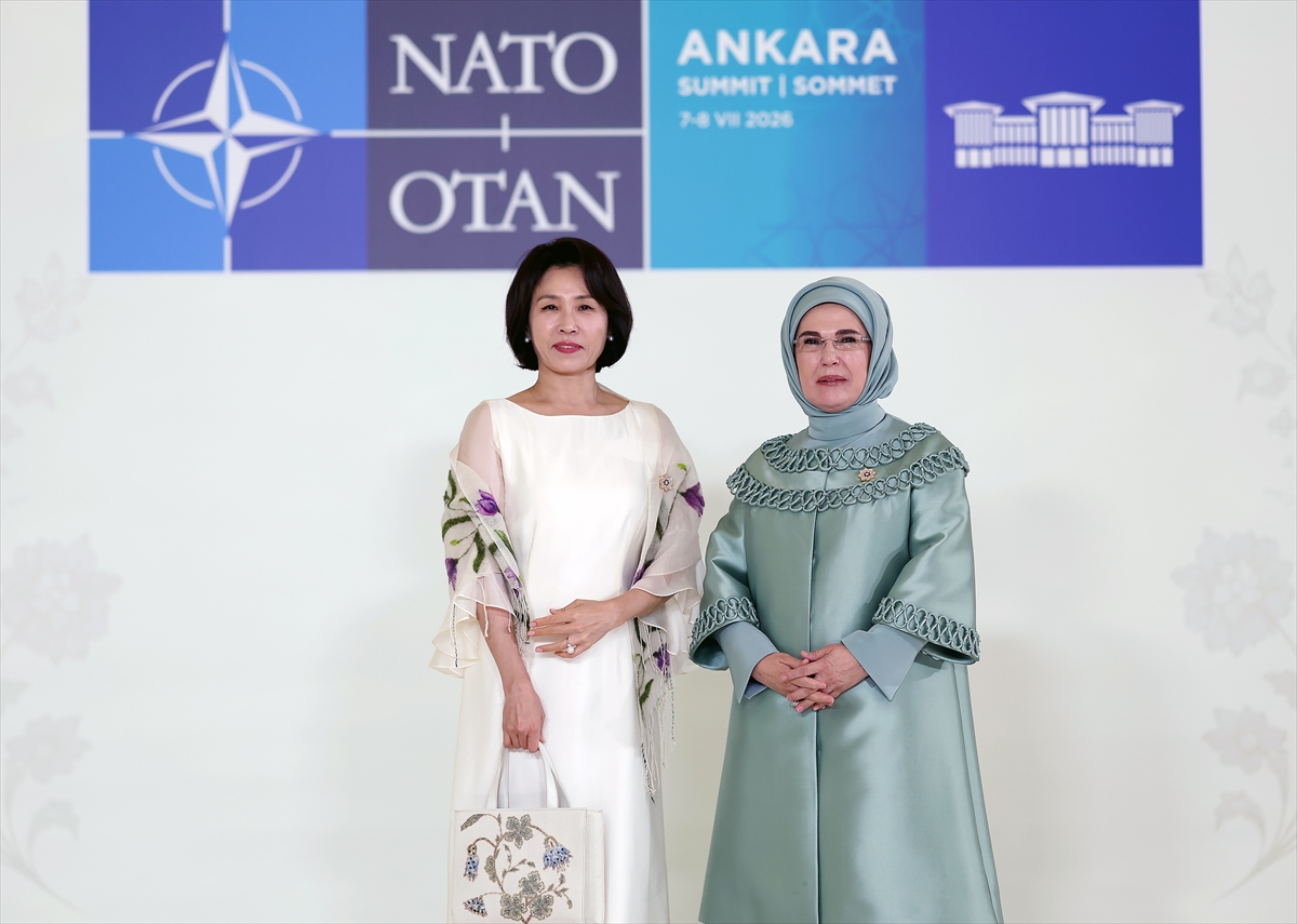 NATO ANKARA ZİRVESİ - Emine Erdoğan, NATO marjında lider eşleriyle Çankaya Köşkü'nde bir araya geldi: