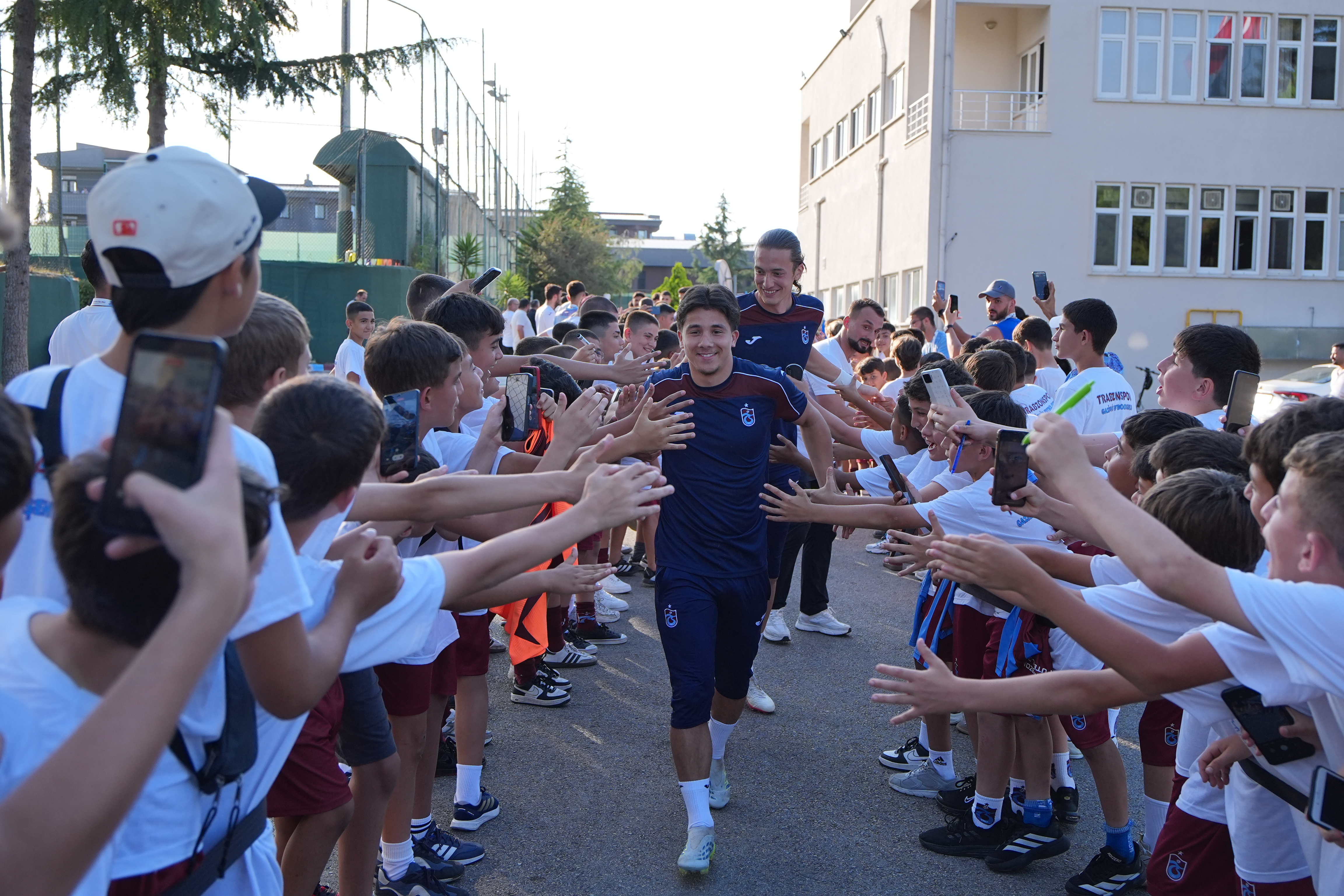 Trabzonspor: Yeni sezona çift antrenmanla hazırlanıyor