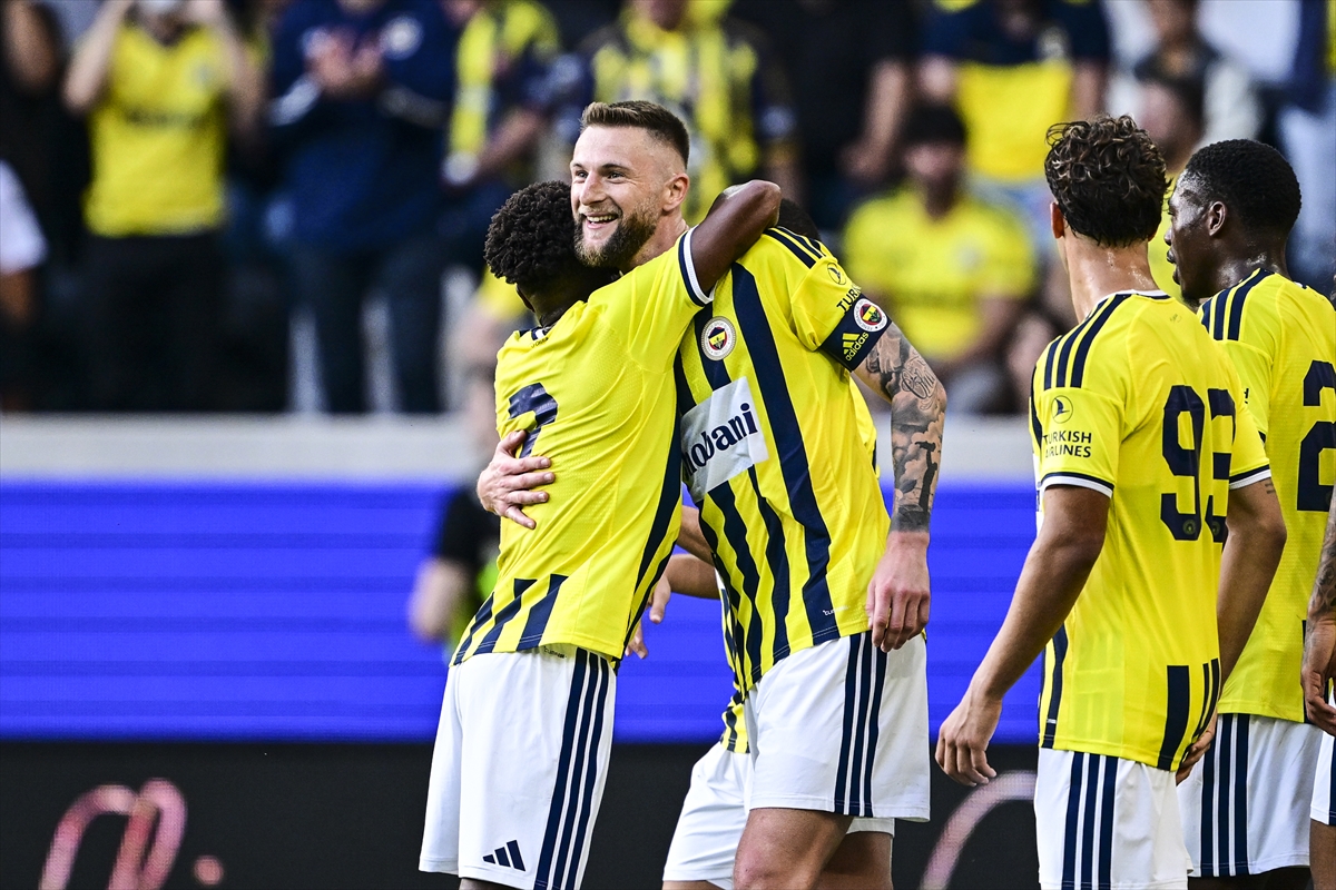 Fenerbahçe: Admira Wacker'ı 5-0 yendik