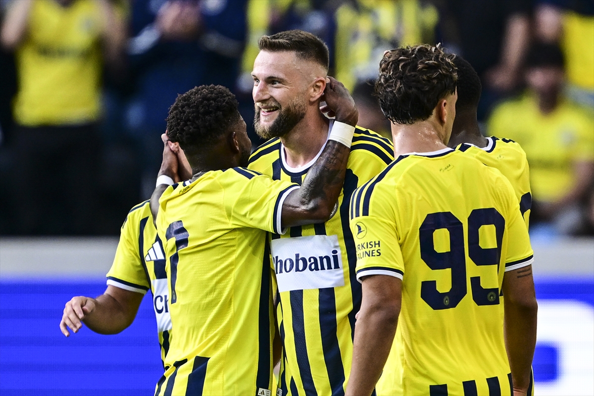 Fenerbahçe: Admira Wacker'ı 5-0 yendik