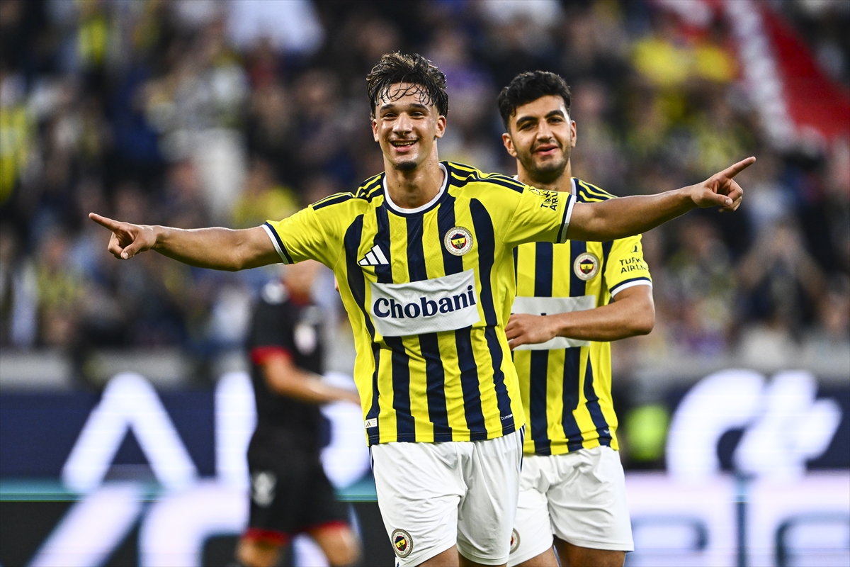Fenerbahçe: Admira Wacker'ı 5-0 yendik