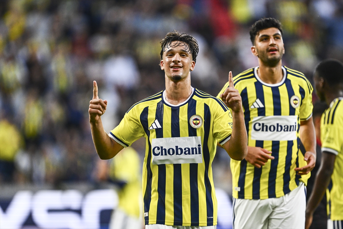 Fenerbahçe: Admira Wacker'ı 5-0 yendik