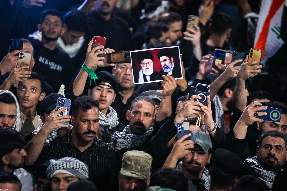 Hamaney: Irak'ta cenaze töreni düzenleniyor