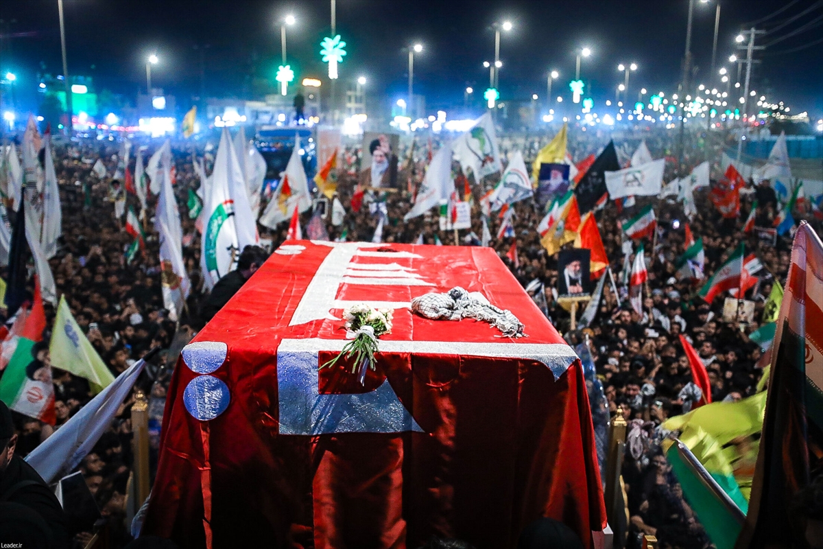 Hamaney: Irak'ta cenaze töreni düzenleniyor