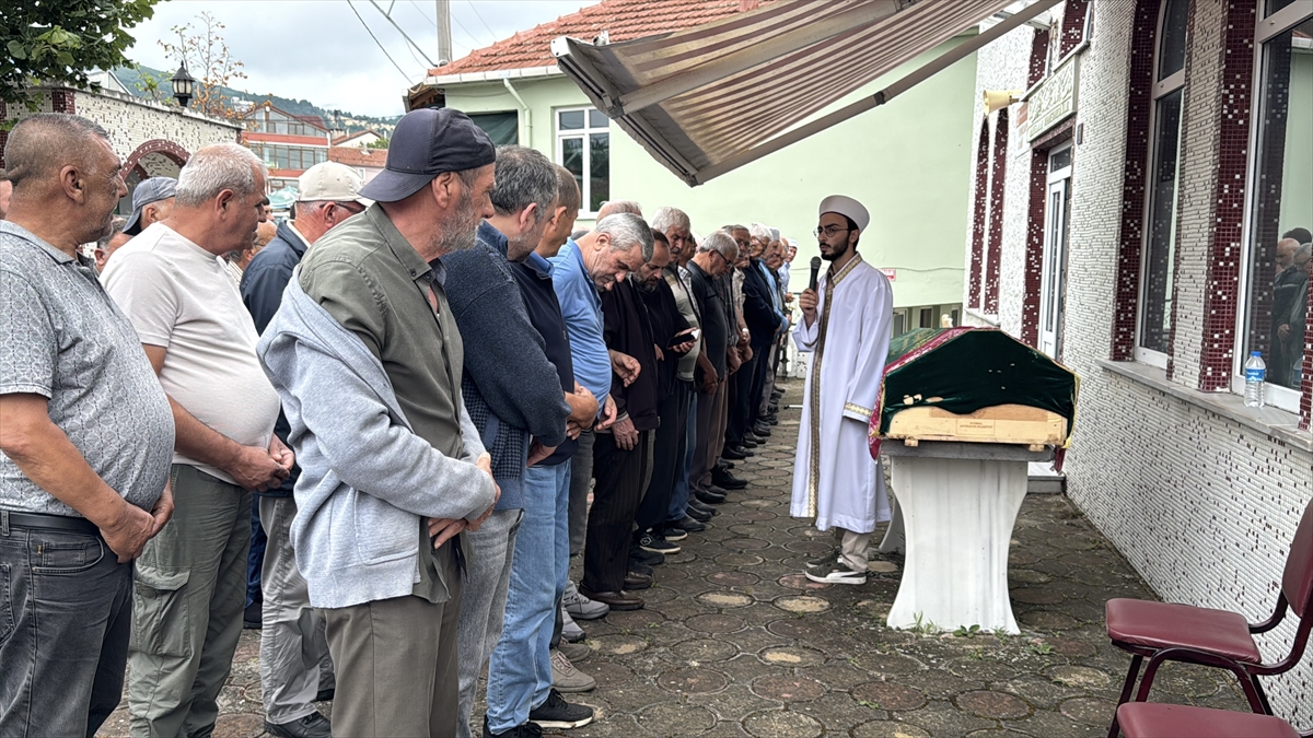 Kadın ve kızı eski eş tarafından öldürüldü