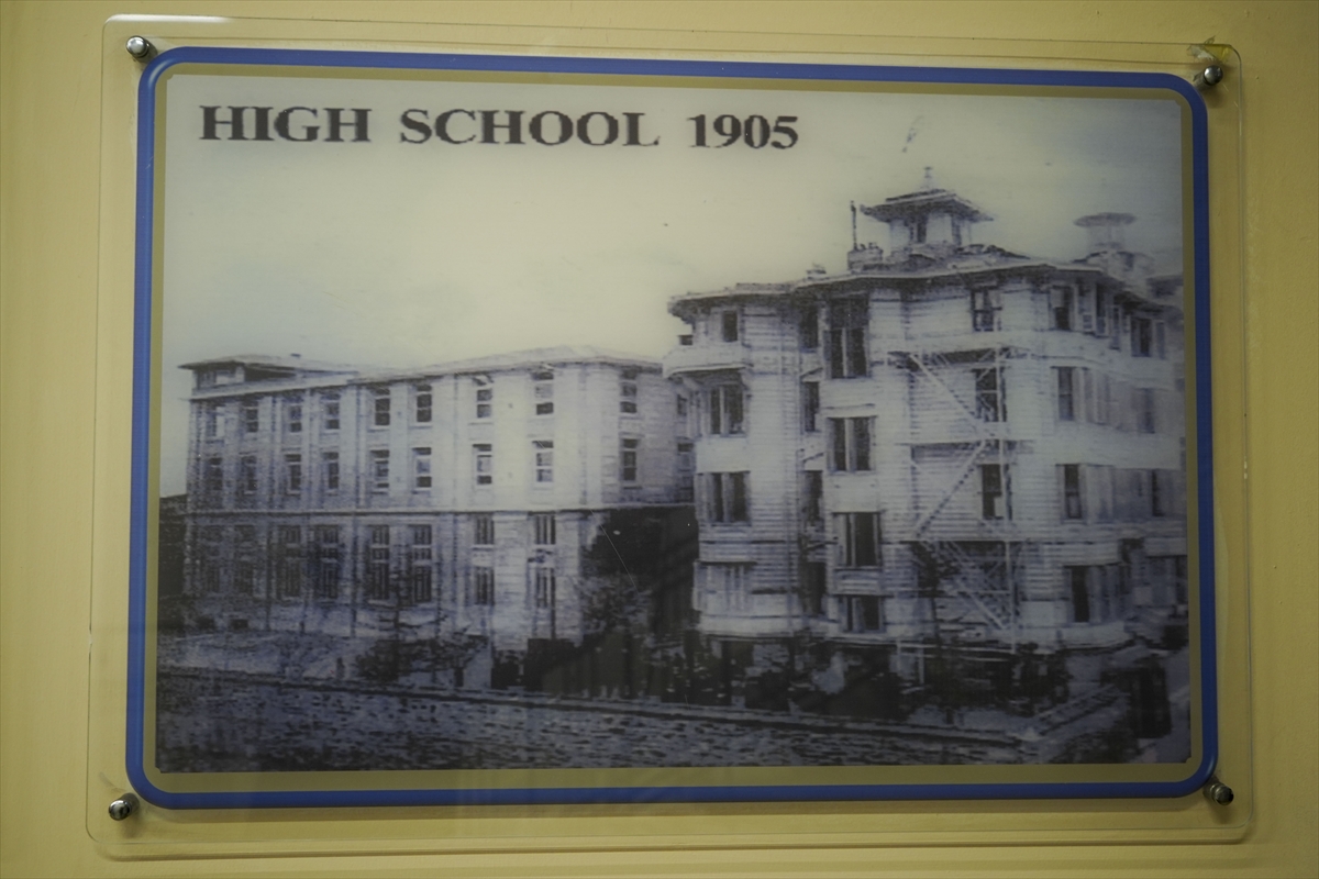 ASIRLIK MEKTEPLER - Nişantaşı Anadolu Lisesi, değişen kimliğiyle 120 yıllık eğitim geleneğini sürdürüyor