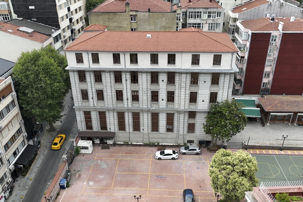 ASIRLIK MEKTEPLER - Nişantaşı Anadolu Lisesi, değişen kimliğiyle 120 yıllık eğitim geleneğini sürdürüyor