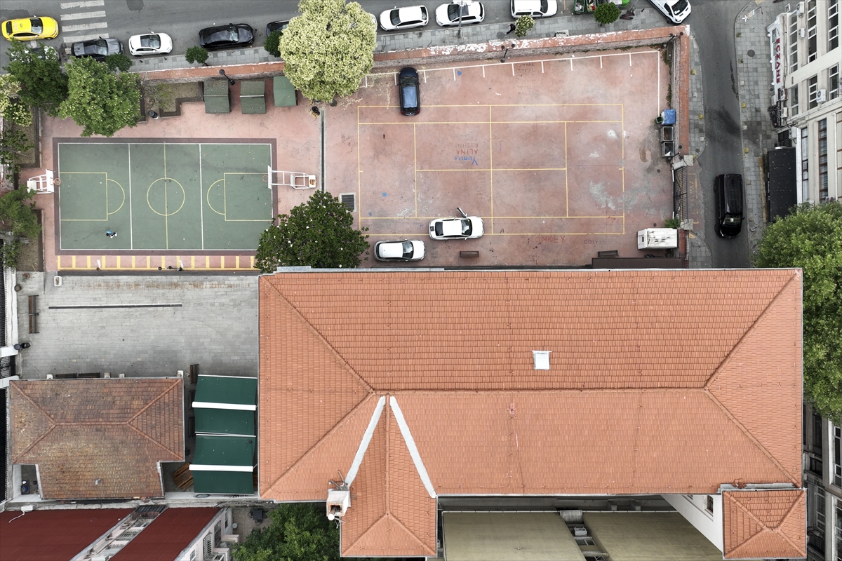 ASIRLIK MEKTEPLER - Nişantaşı Anadolu Lisesi, değişen kimliğiyle 120 yıllık eğitim geleneğini sürdürüyor