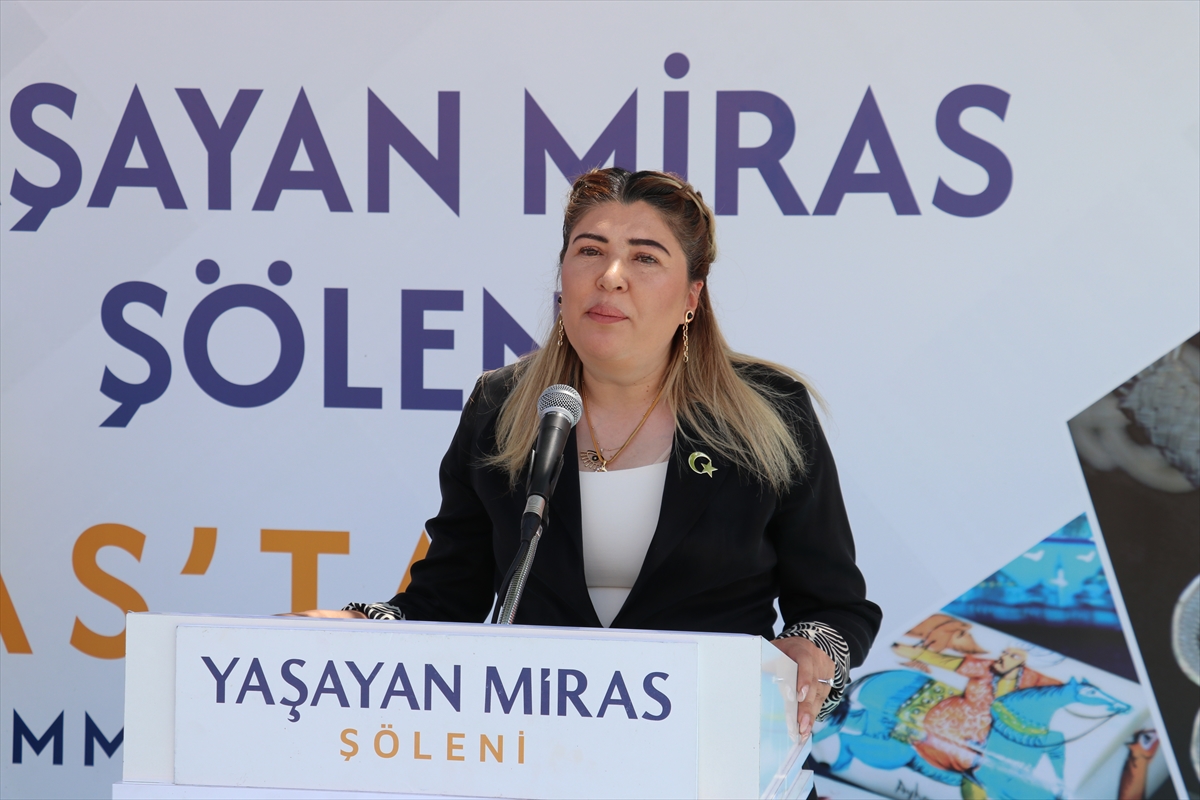 Sivas'ta Yaşayan Miras Şöleni Başladı