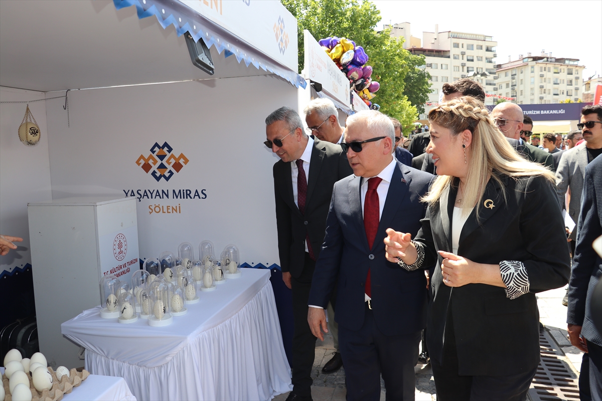 Sivas'ta Yaşayan Miras Şöleni Başladı