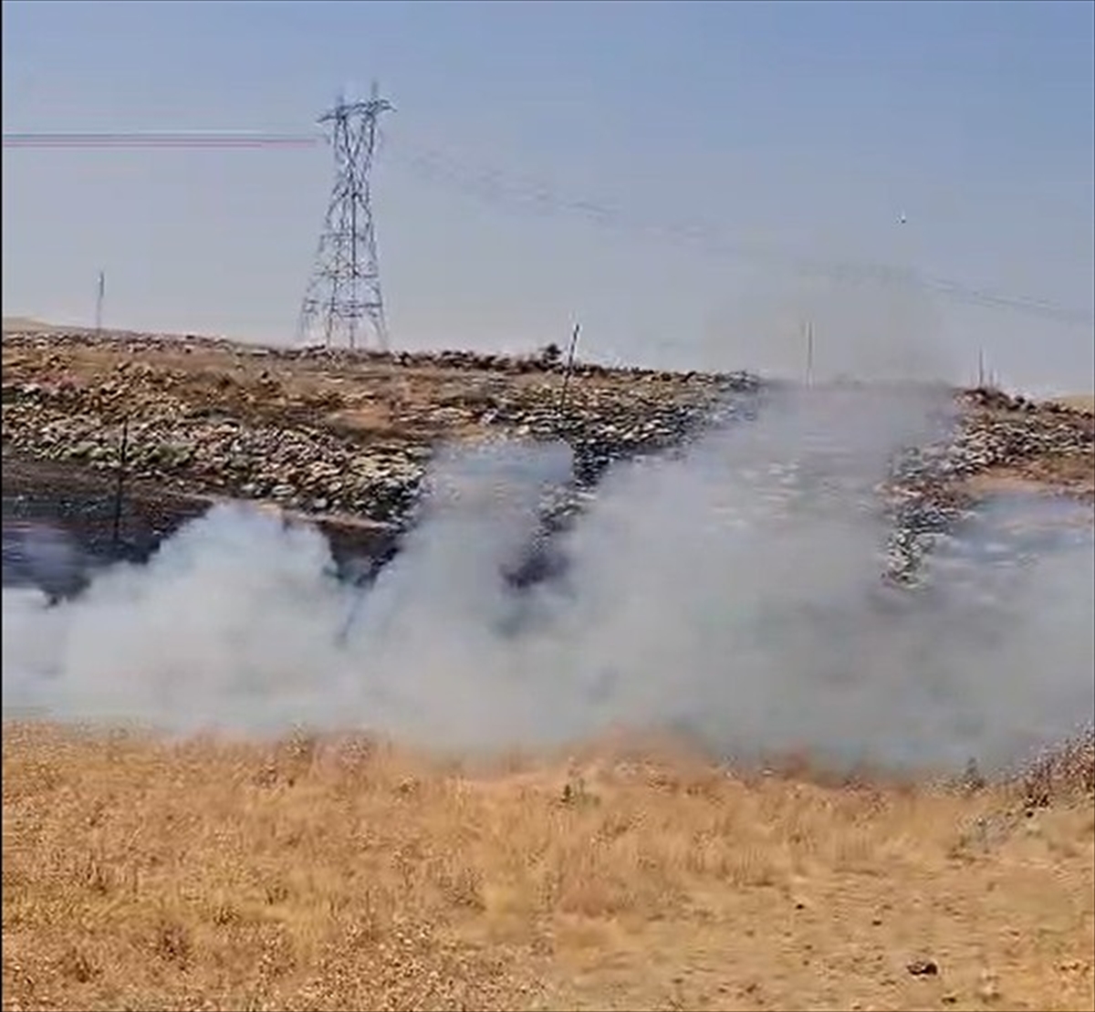 Şırnak'ta anız yangını: 200 dönüm alan zarar gördü