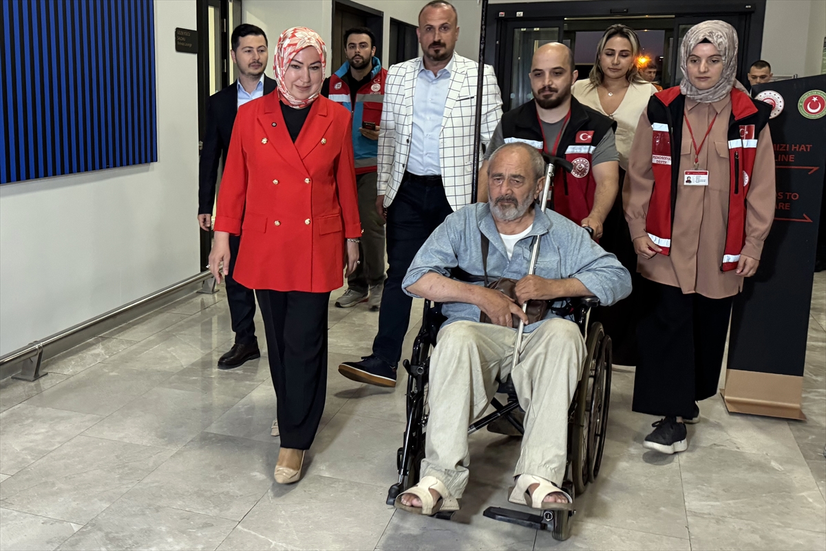Baybaş: Erdoğan'a teşekkürler, Türkiye'ye döndüm