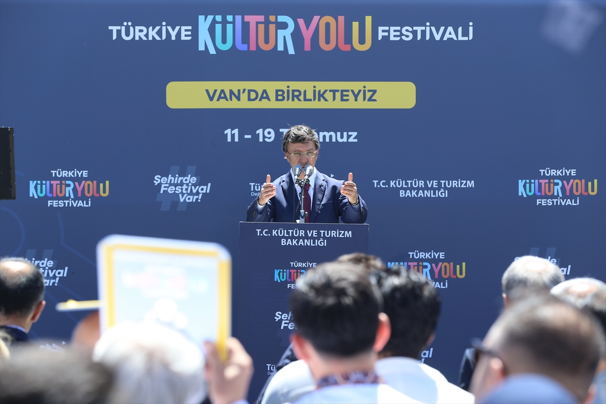 Van'da Kültür Yolu Festivali Başladı