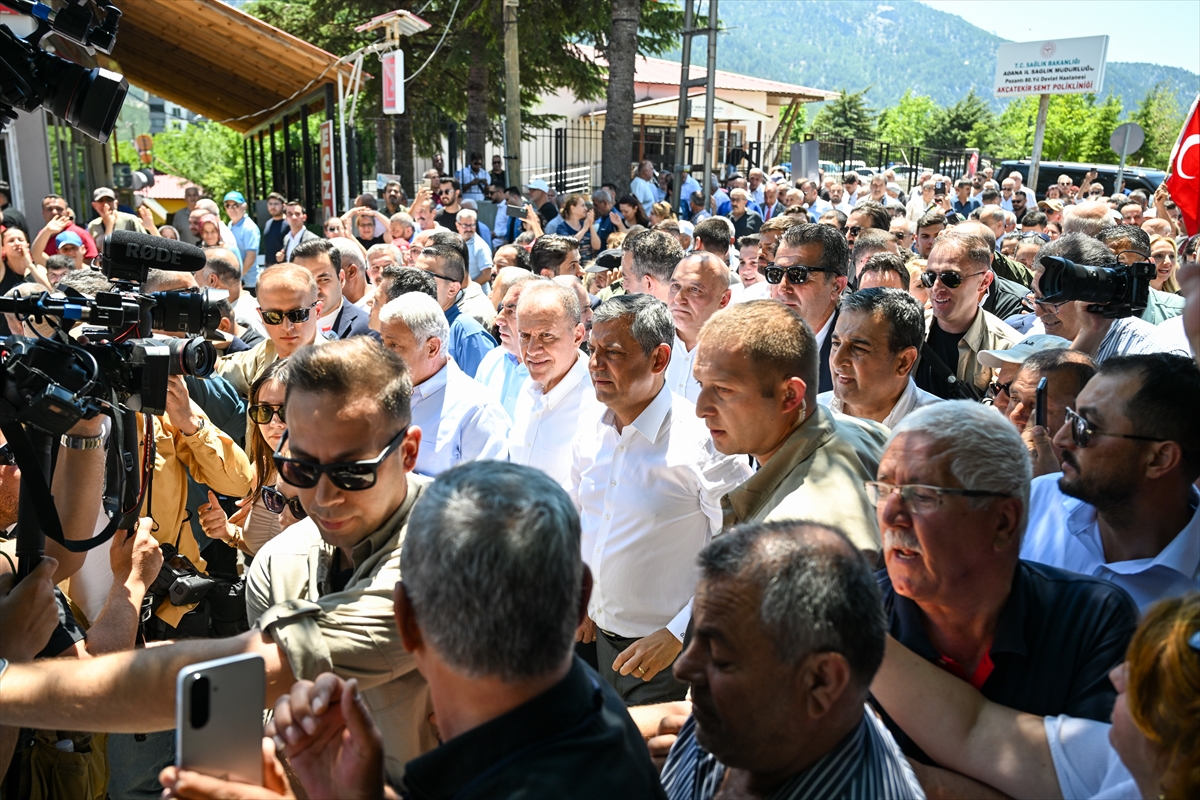 Özgür Özel: Partiyi geri alacağız
