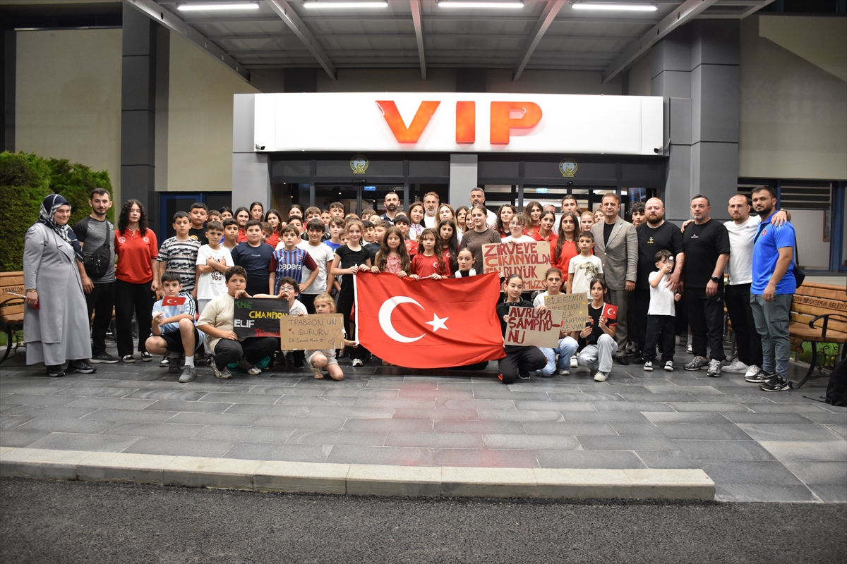 Elif Şevval Kurt: Avrupa şampiyonu yurtta coşkuyla karşılandı
