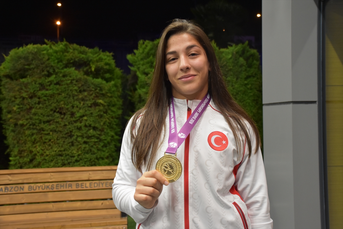 Elif Şevval Kurt: Avrupa şampiyonu yurtta coşkuyla karşılandı