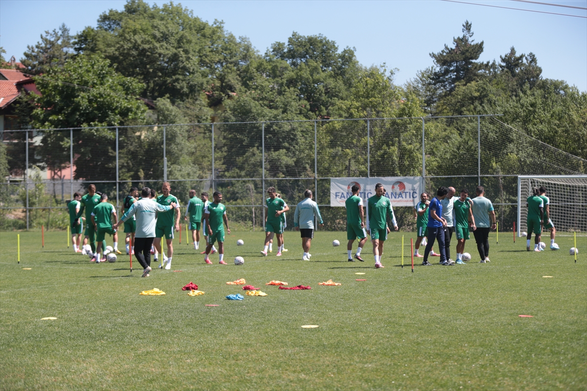 Bursaspor: Bolu'da sezon hazırlıkları sürüyor