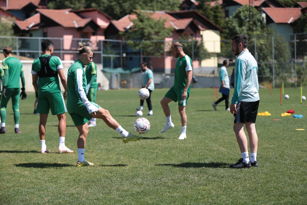 Bursaspor: Bolu'da sezon hazırlıkları sürüyor
