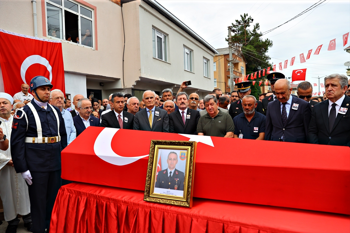 Şehit Uzman Çavuş Demirbaş Samsun'da toprağa verildi