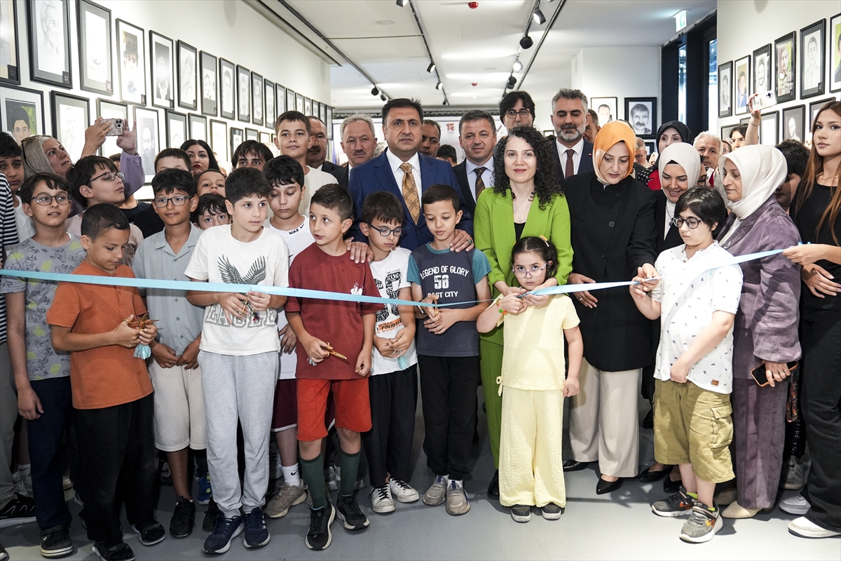 253 Şehit 253 Portre sergisi AKM'de açıldı