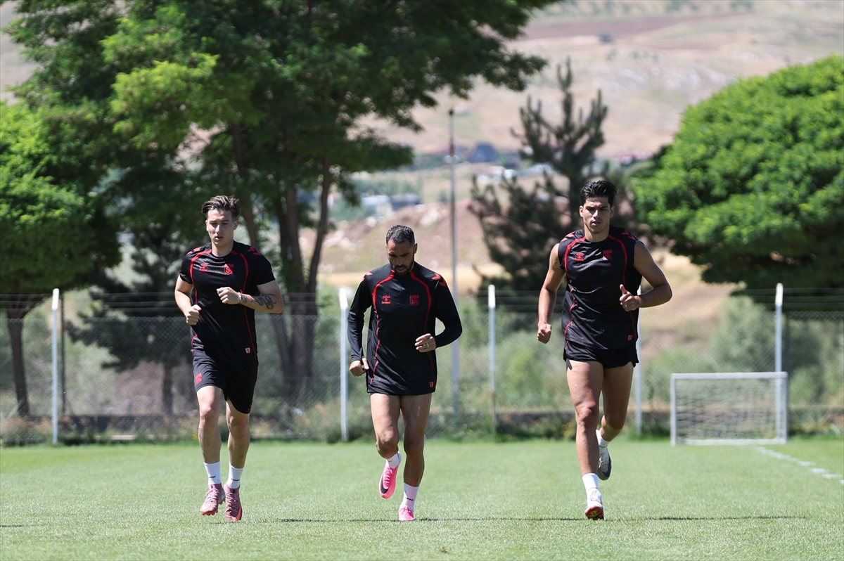Sivasspor: Yeni sezona hazırlıklar sürüyor
