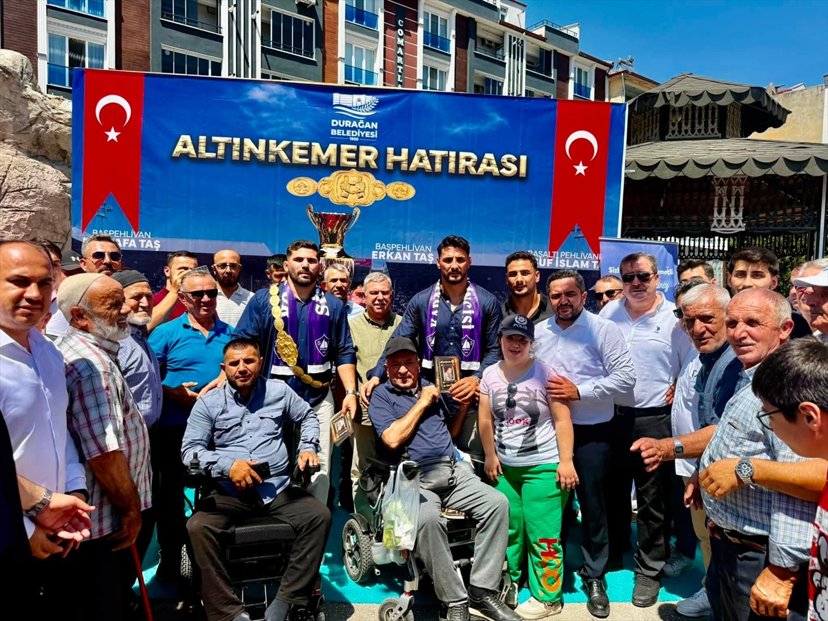 Erkan Taş: Kırkpınar şampiyonluğu Durağan'a armağan