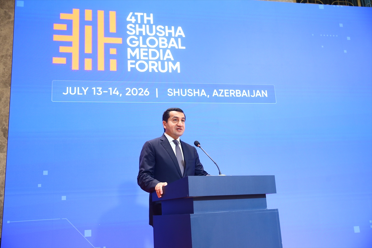 Hacıyev: Medya çatışma söylemini canlı tutuyor