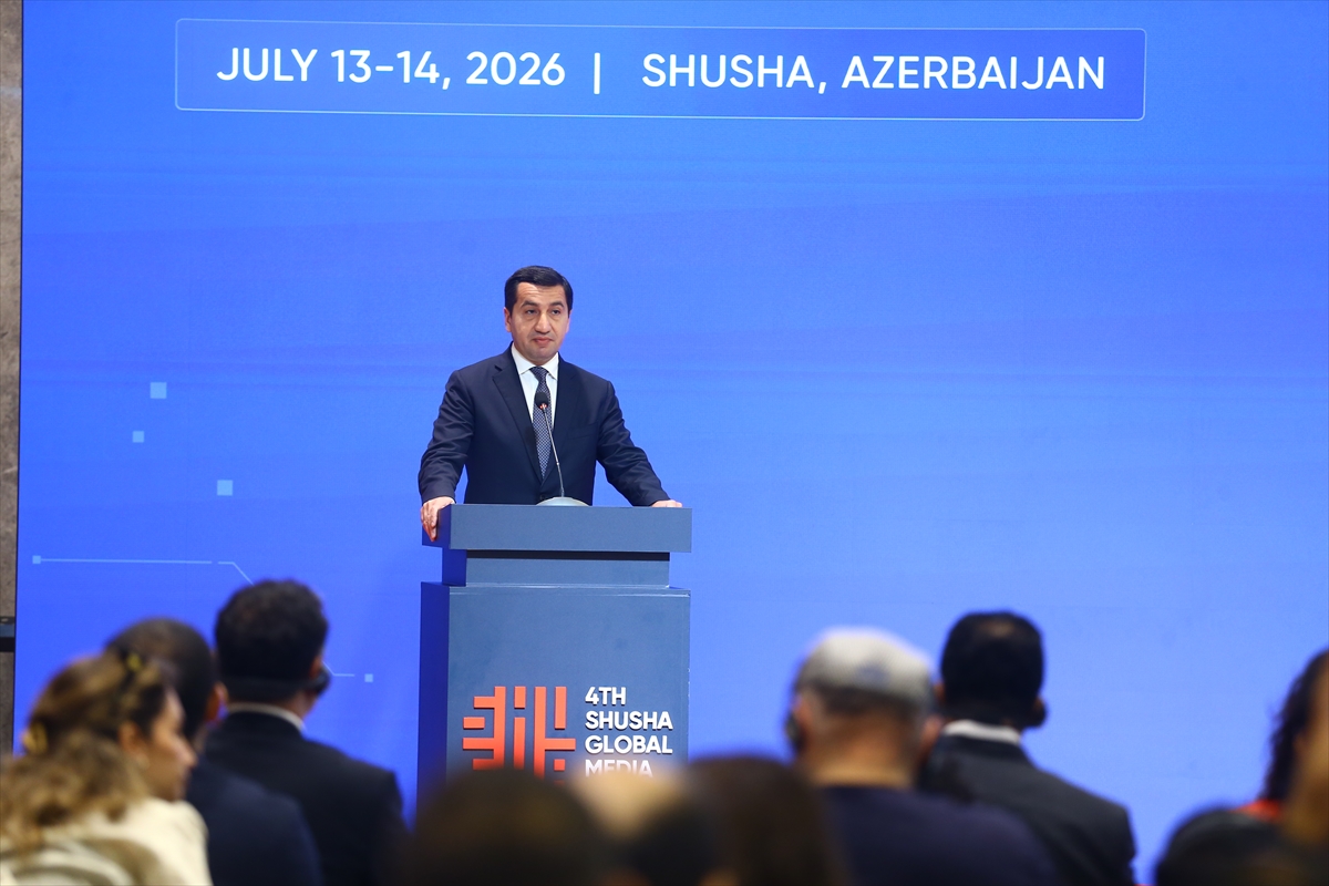 Hacıyev: Medya çatışma söylemini canlı tutuyor