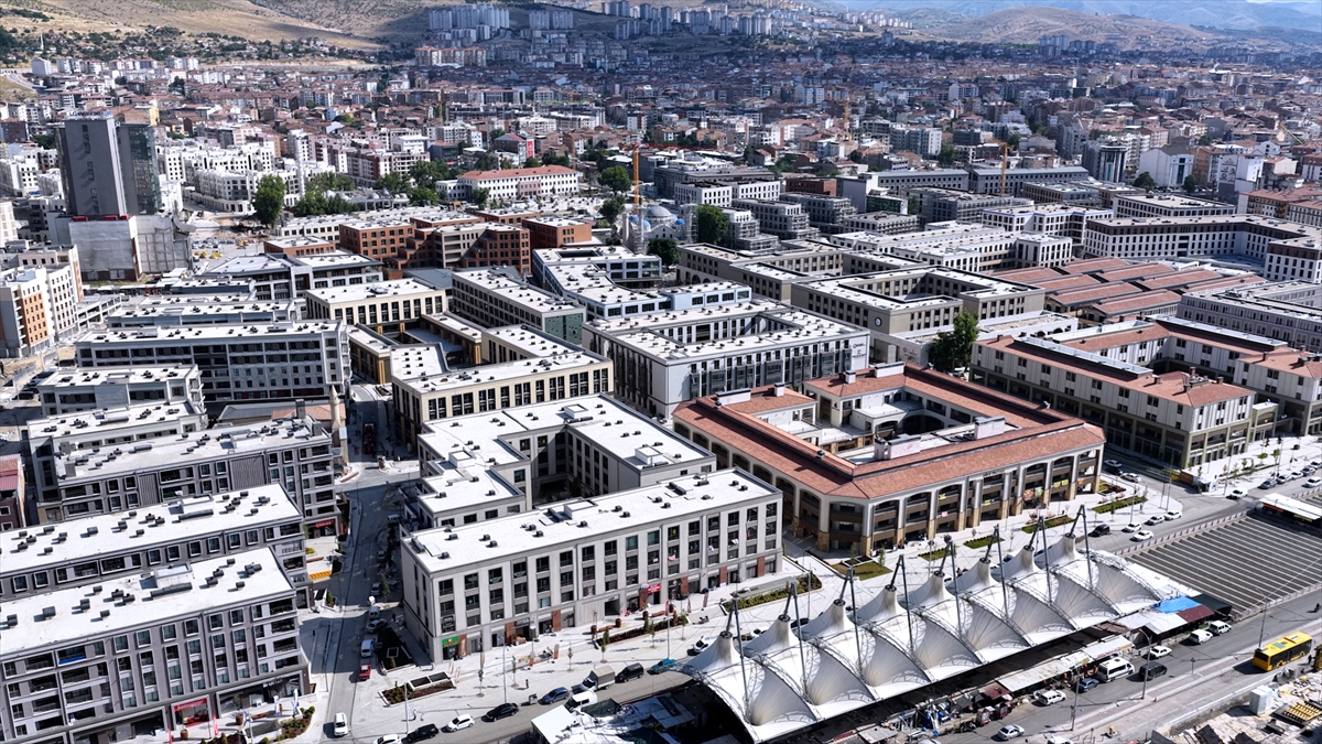 Bakan Kurum: Malatya esnafı kepenk açıyor