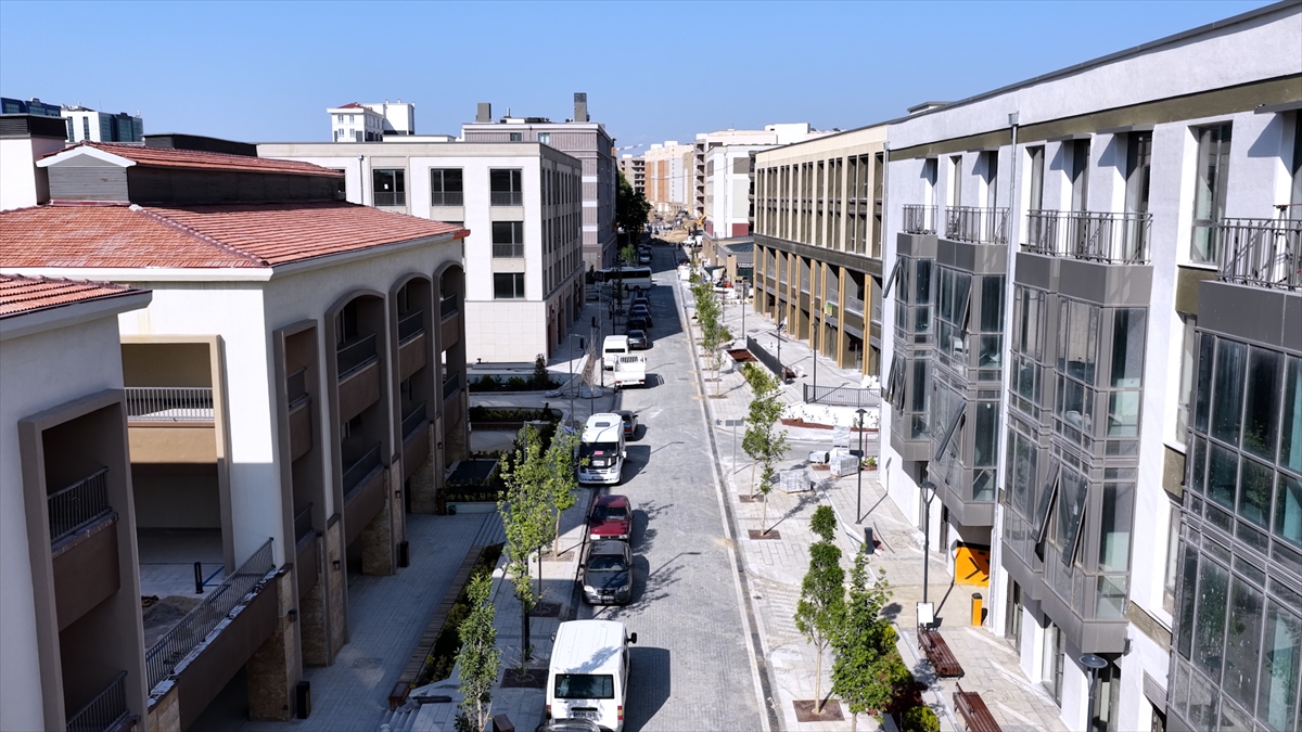 Bakan Kurum: Malatya esnafı kepenk açıyor