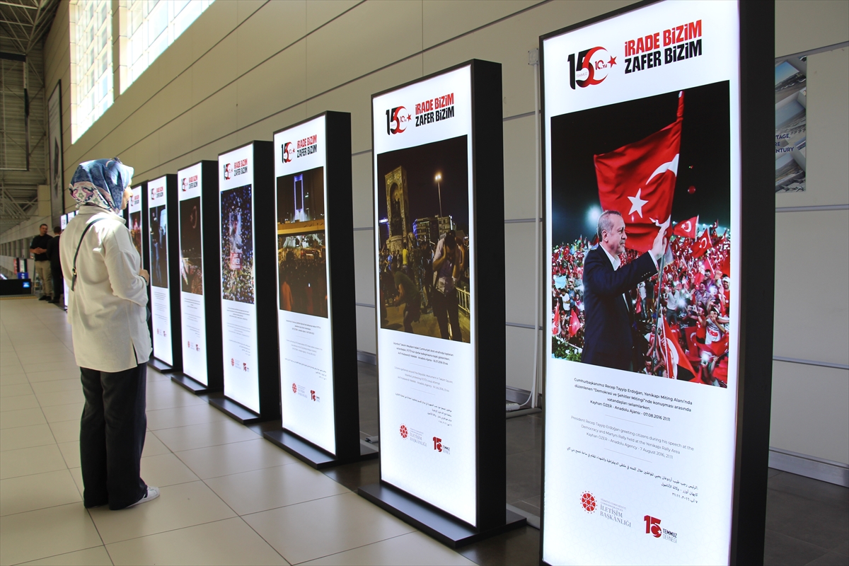 15 Temmuz Fotoğraf Sergisi Antalya'da Açıldı