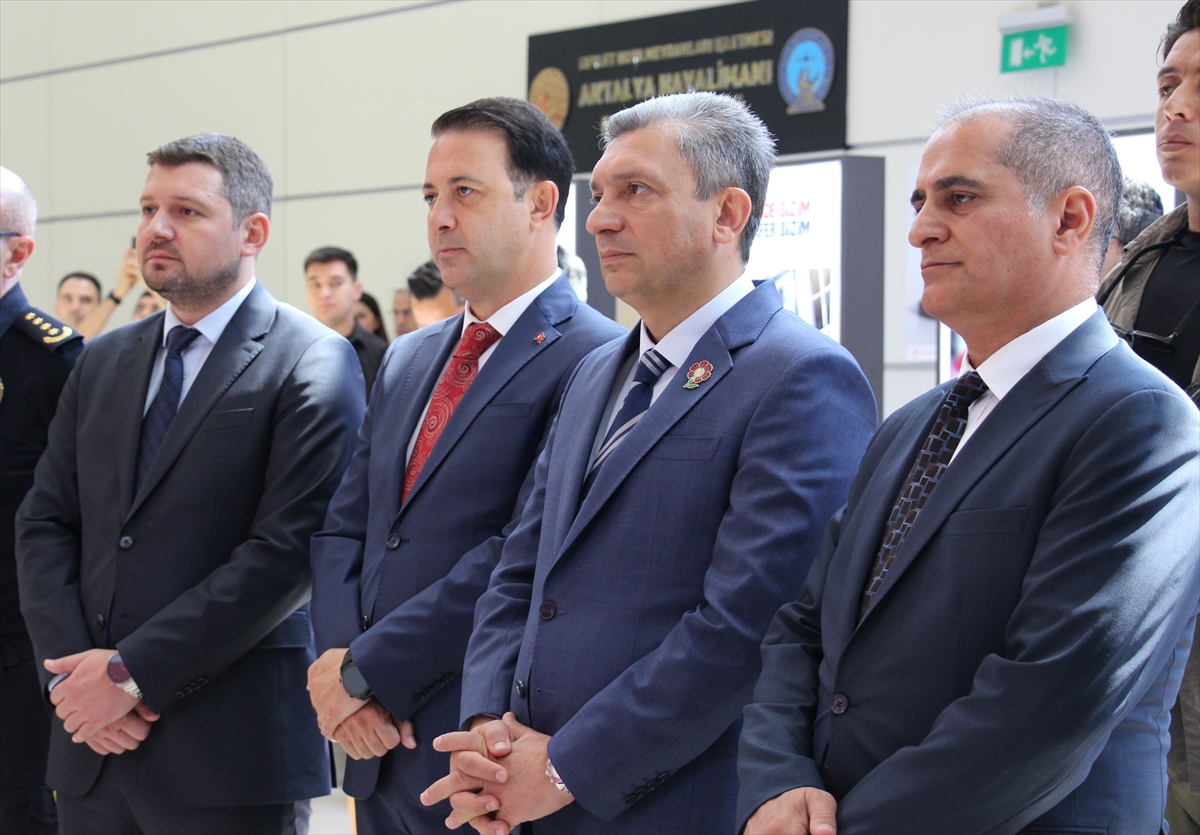 15 Temmuz Fotoğraf Sergisi Antalya'da Açıldı