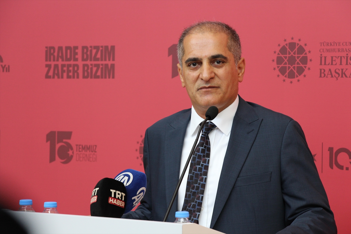 15 Temmuz Fotoğraf Sergisi Antalya'da Açıldı