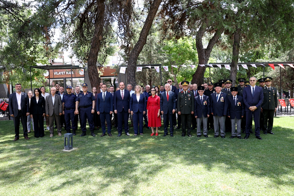 Kırklareli: 15 Temmuz şehitleri için 253 gül dikildi