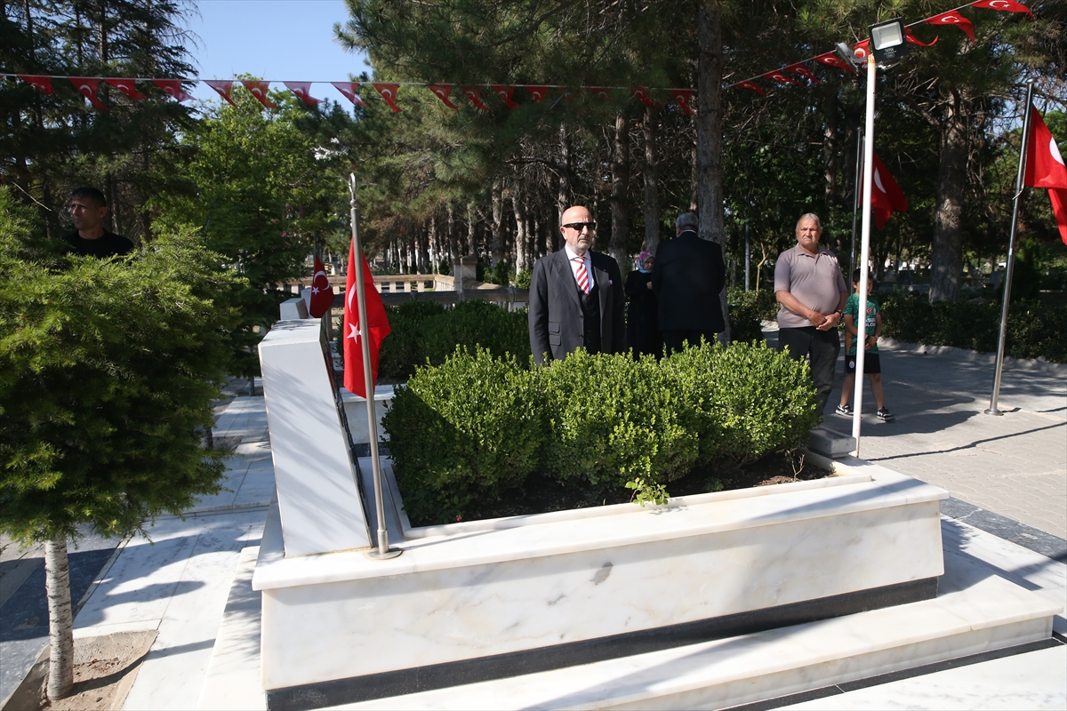 Aksakallı: Ömer Halisdemir ihanete dur dedi