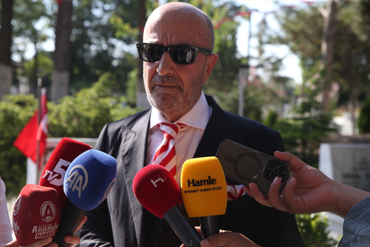 Aksakallı: Ömer Halisdemir ihanete dur dedi