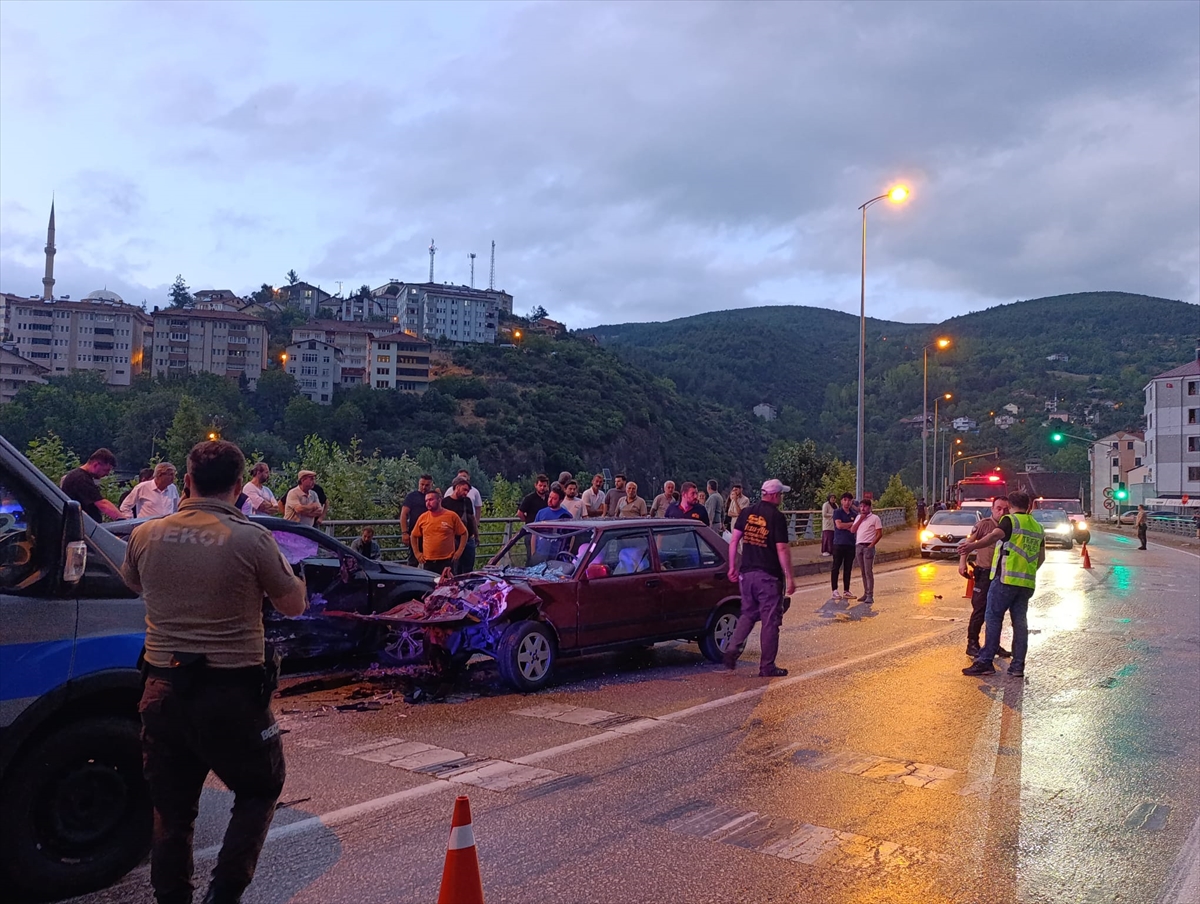 Karabük'te trafik kazası: 4 yaralı