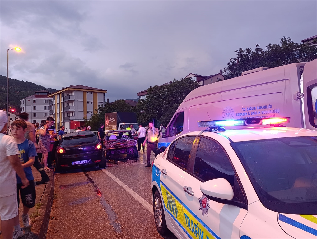 Karabük'te trafik kazası: 4 yaralı