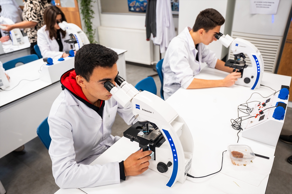 TÜBİTAK Fen Lisesi başvuruları bugün bitiyor