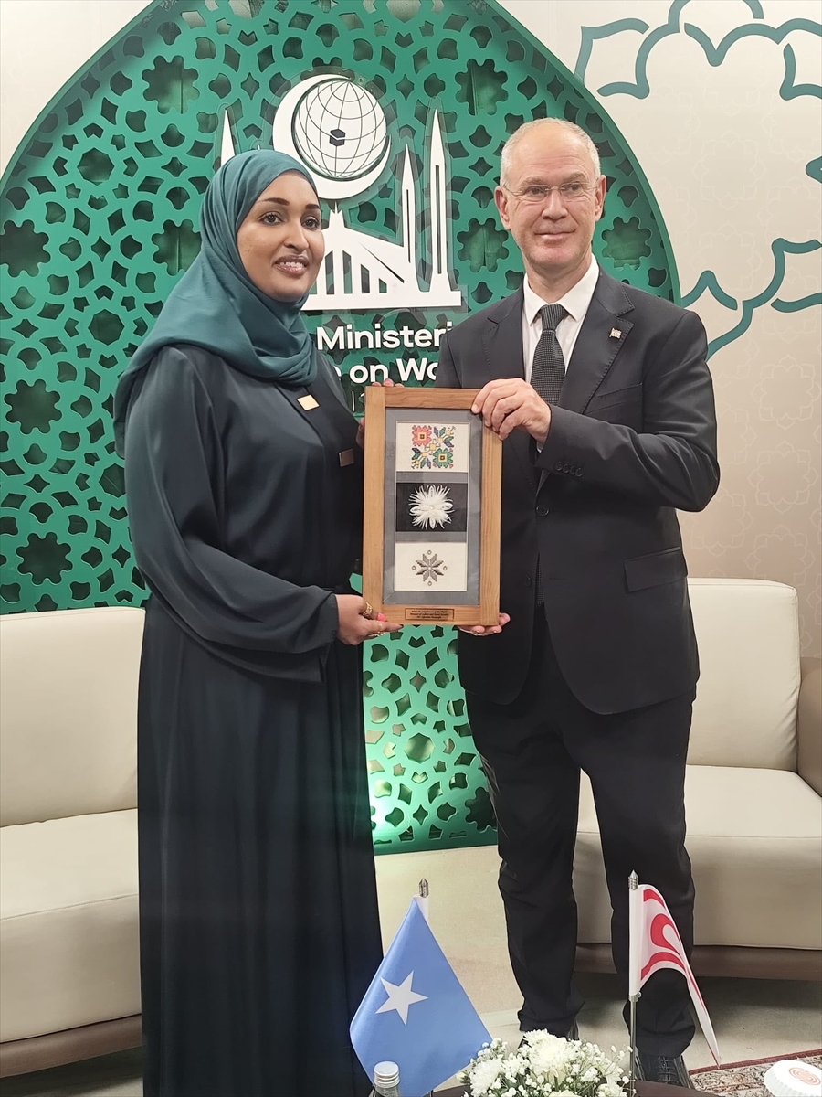 Hasipoğlu ve Makhzoumi Pakistan'da görüştü