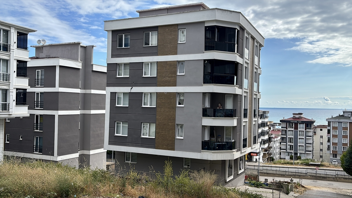 Samsun'da riskli bina tahliye edildi